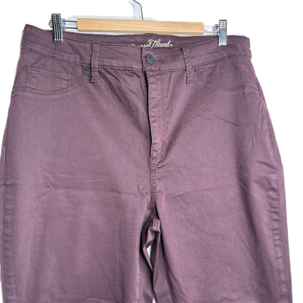 Universal Thread Maroon High Rise Jegging - Picture 3 of 11